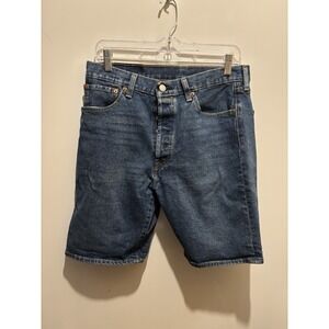 Women's Size 33x9 Levi's Shorts